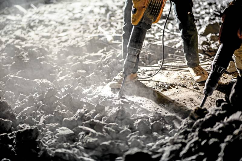 Entreprise de démolition pour la destruction d'un bâtiment vétuste proche de Mont-Saint-Aignan 76